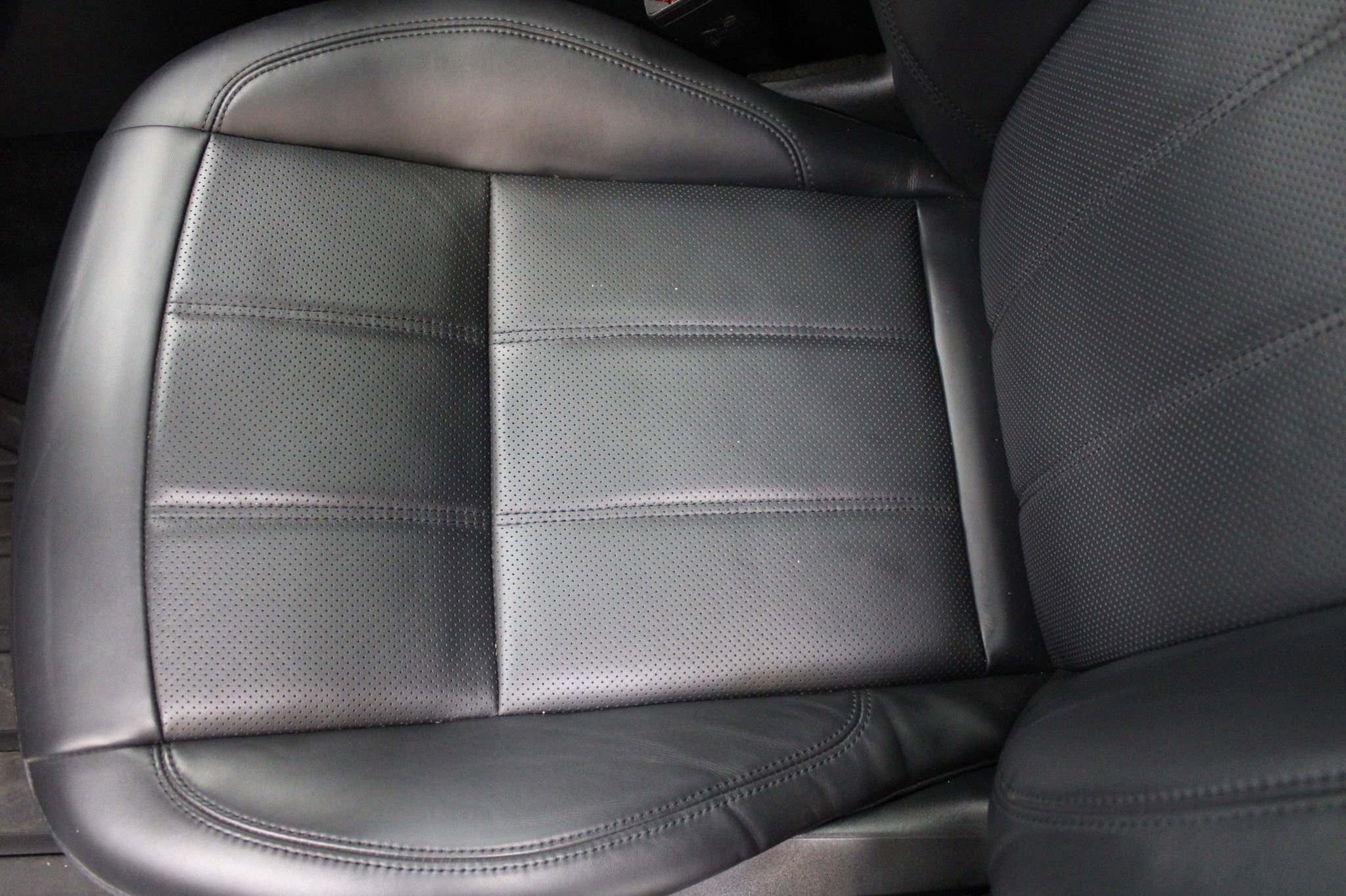 Used 2022 Land Rover Range Rover Sport HSE Silver Edition AWD/4WD image 15