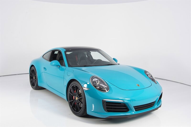 Used 2018 Porsche 911 Carrera S image 2