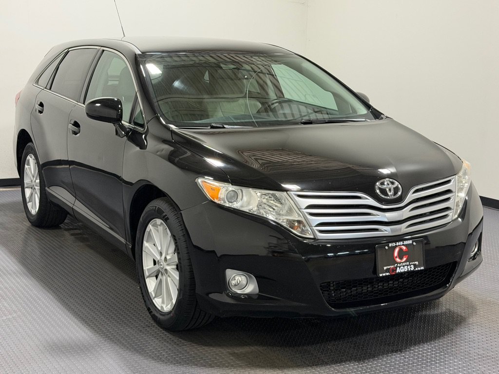 Used 2012 Toyota Venza LE FWD image 3