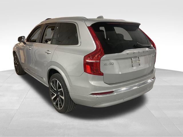 Used 2023 Volvo XC90 B5 Plus image 5