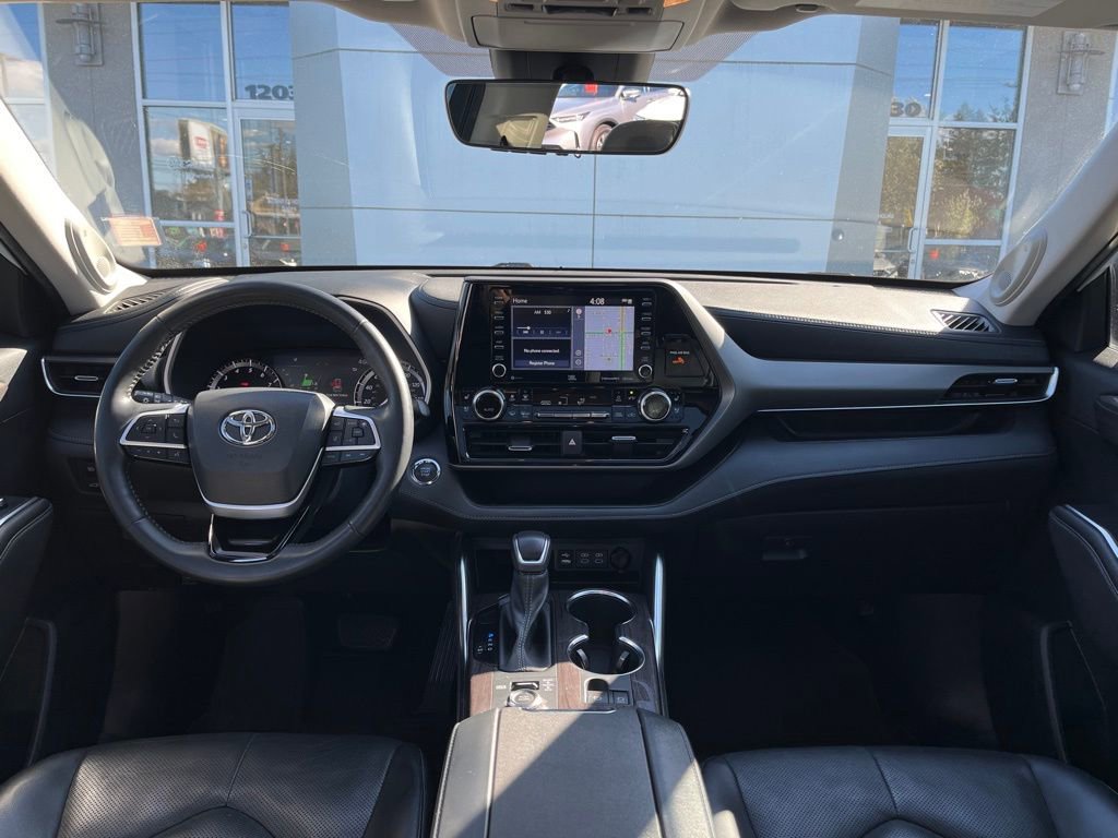 Used 2022 Toyota Highlander Limited image 14