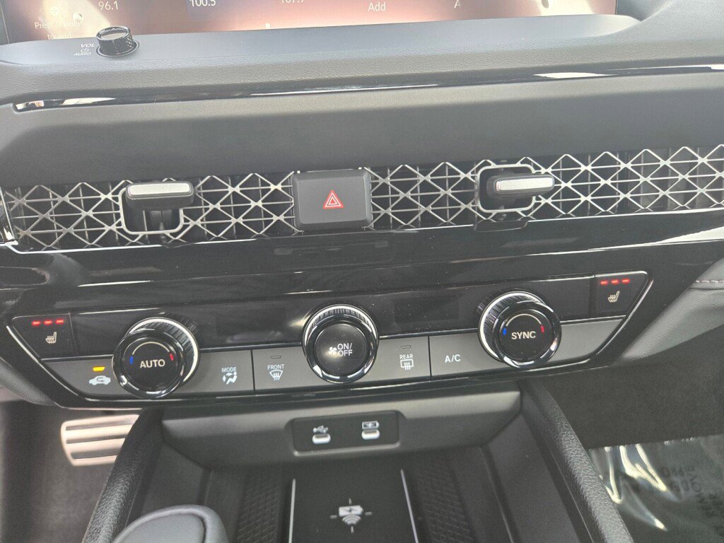 Used 2025 Honda Accord Sport image 19