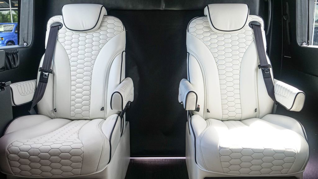 Used 2020 Mercedes-Benz Sprinter 3500 image 90