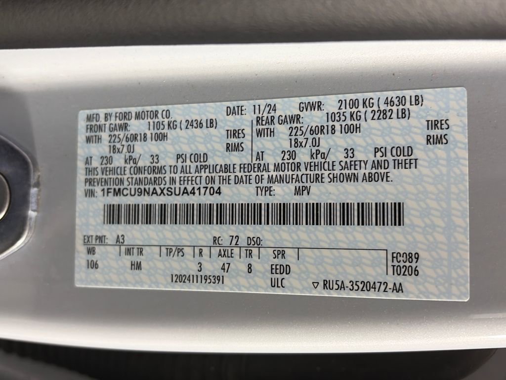 Used 2025 Ford Escape ST-Line Select AWD/4WD image 9