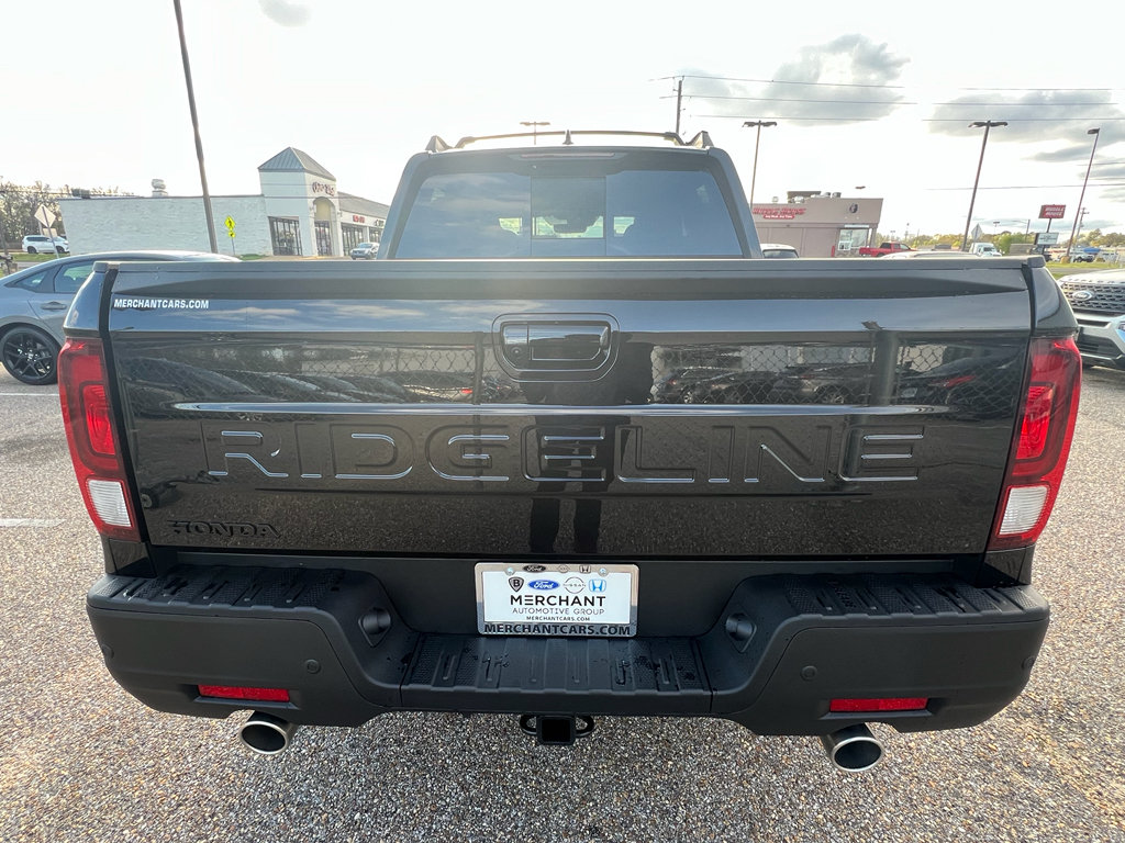 New 2026 Honda Ridgeline Black Edition image 8