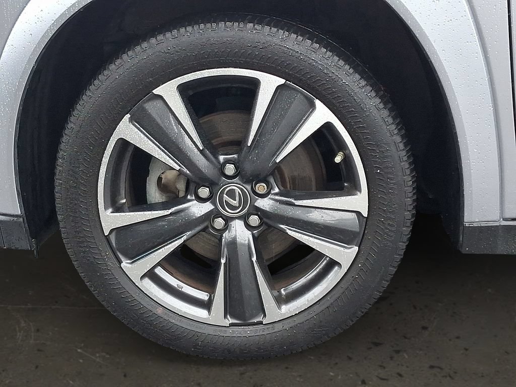 Used 2024 Lexus UX 250h AWD w/ Premium Package image 10