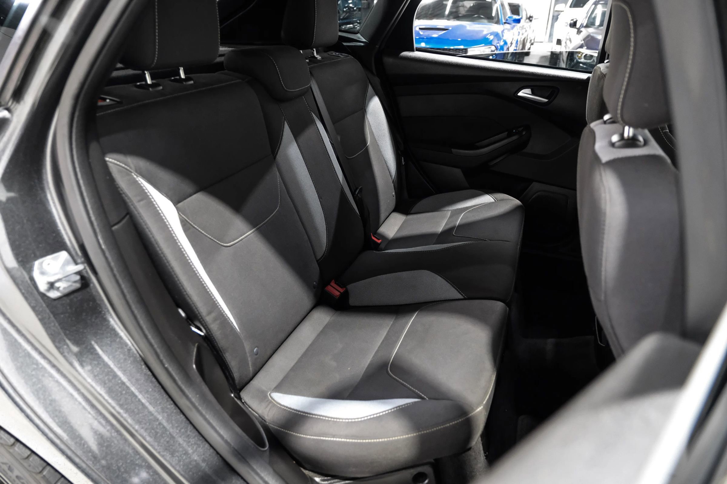 Used 2018 Ford Focus ST image 36