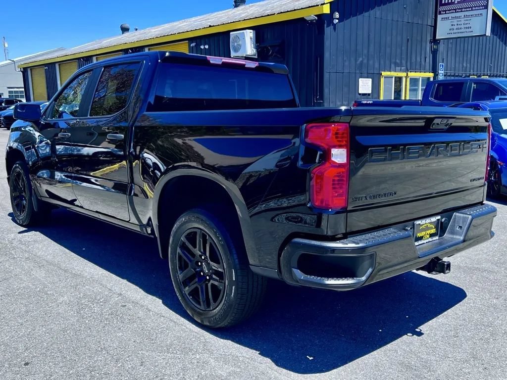 Used 2023 Chevrolet Silverado 1500 Custom w/ LPO, Dark Essentials Package RWD image 7