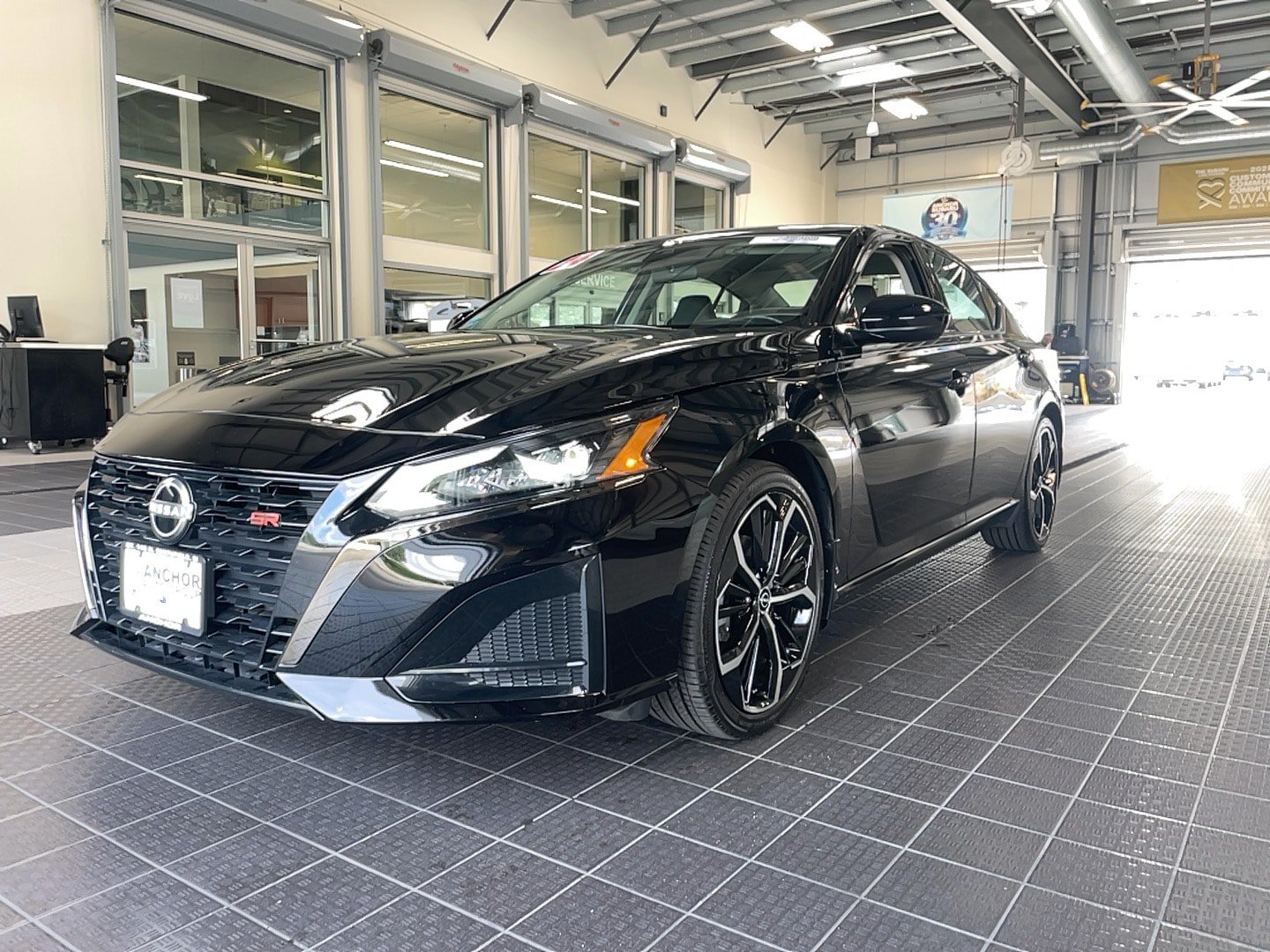 Used 2024 Nissan Altima 2.5 SR FWD image 3