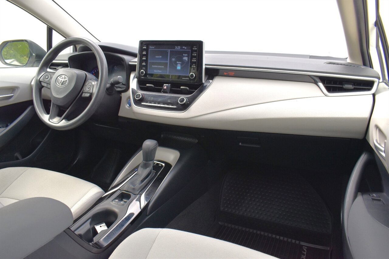 Used 2021 Toyota Corolla LE FWD image 11
