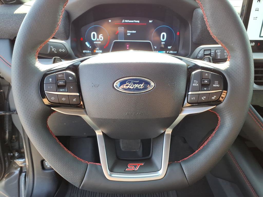 Certified 2025 Ford Explorer ST image 12