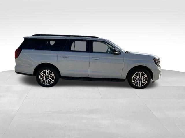 Used 2025 Ford Expedition Max Active image 11