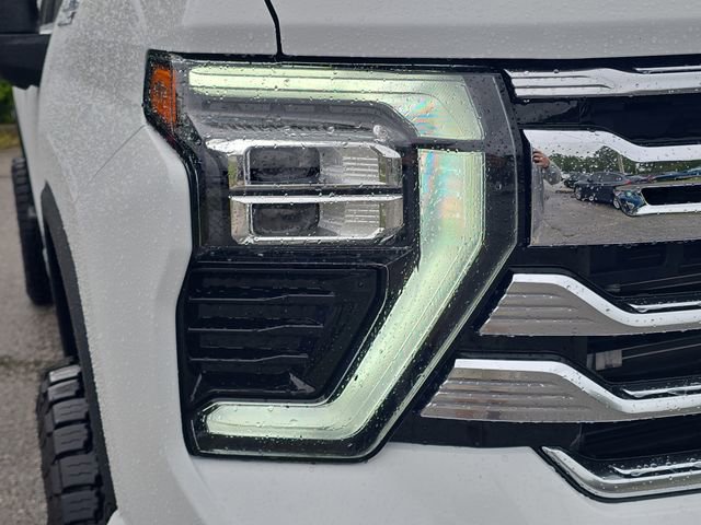 Used 2024 Chevrolet Silverado 2500 High Country w/ Technology Package image 7
