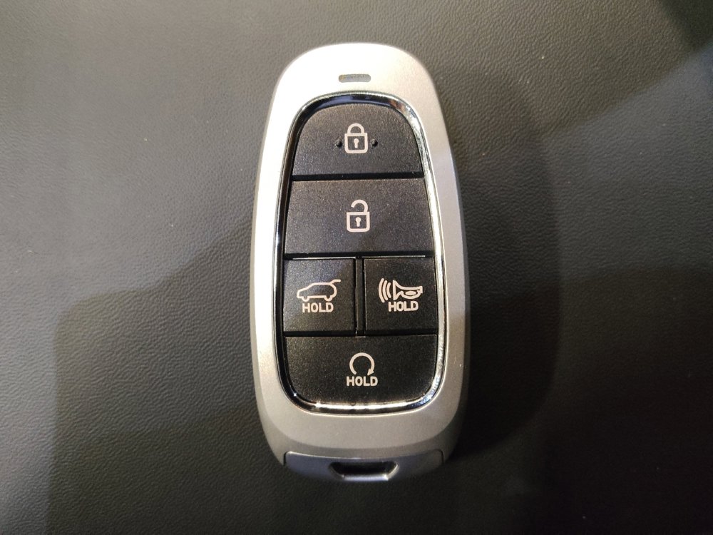 Used 2022 Hyundai Santa Fe Limited image 32