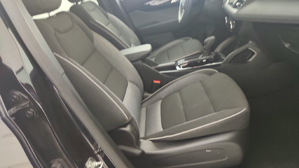 Certified 2025 Chevrolet TrailBlazer LT AWD/4WD image 27