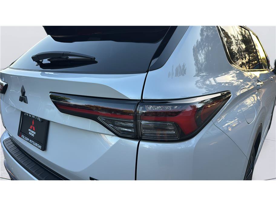New 2026 Mitsubishi Outlander SEL Black Edition FWD image 27
