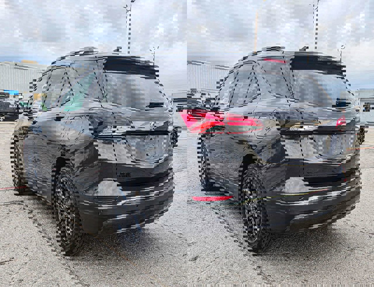 Used 2022 Chevrolet Equinox RS w/ RS Leather Package image 4