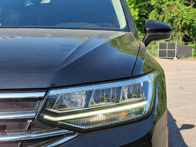 Used 2022 Volkswagen Tiguan SE FWD image 8