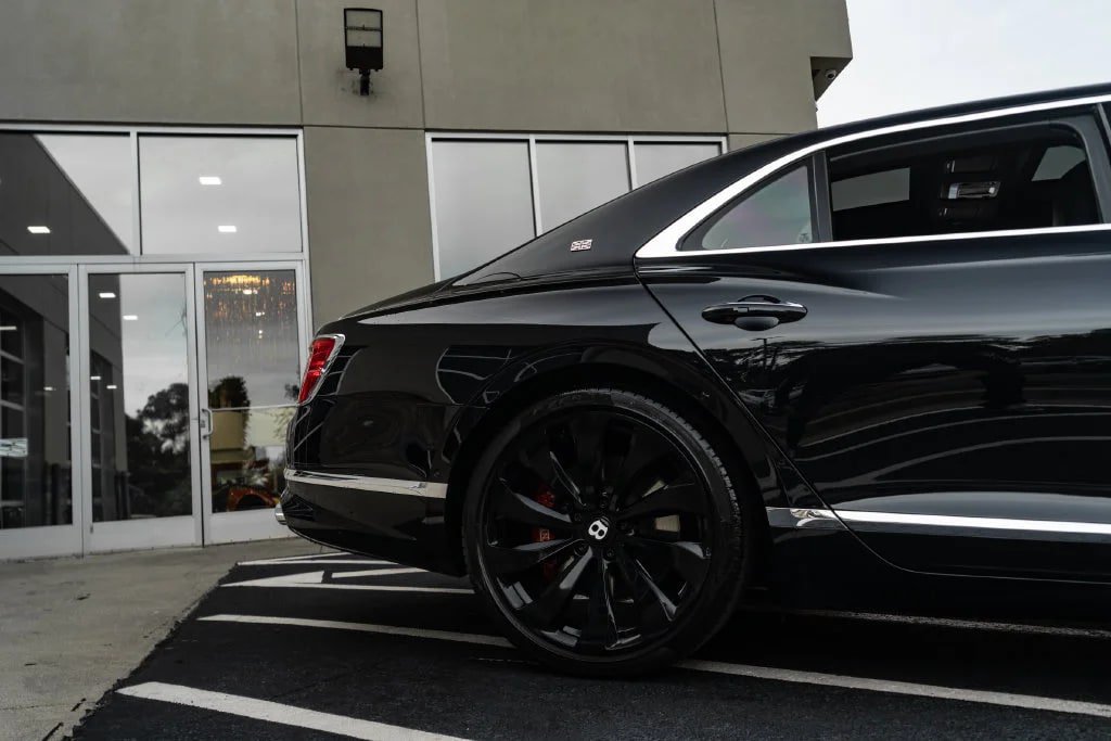 Used 2020 Bentley Flying Spur W12 AWD/4WD image 16