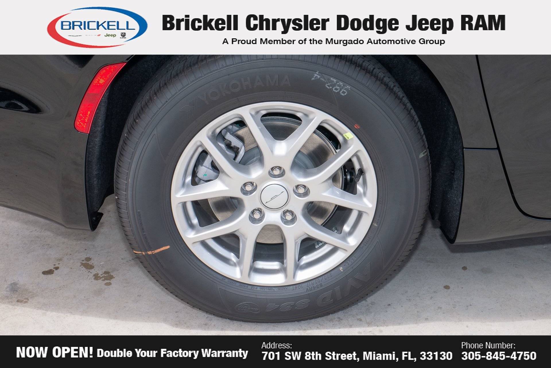 New 2027 Chrysler Pacifica Select FWD image 34