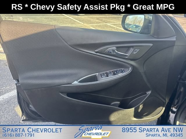 Used 2025 Chevrolet Malibu RS FWD image 9