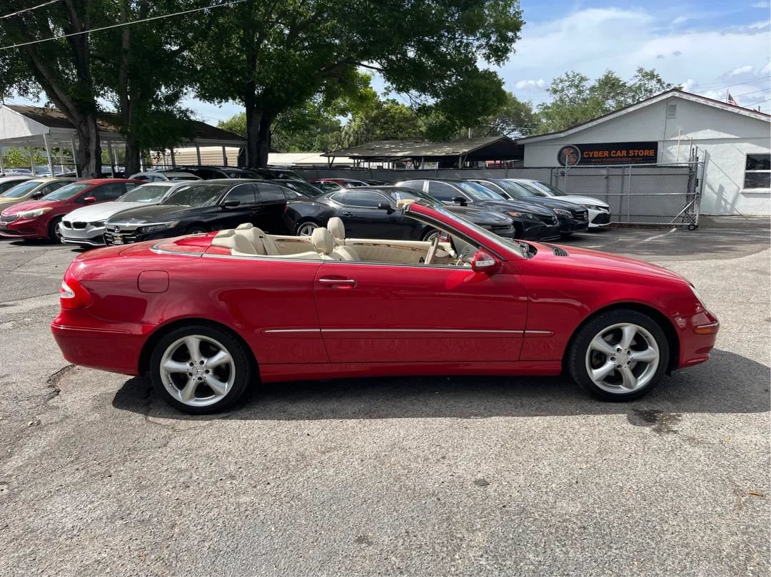 Used 2005 Mercedes-Benz CLK 320 Cabriolet image 4