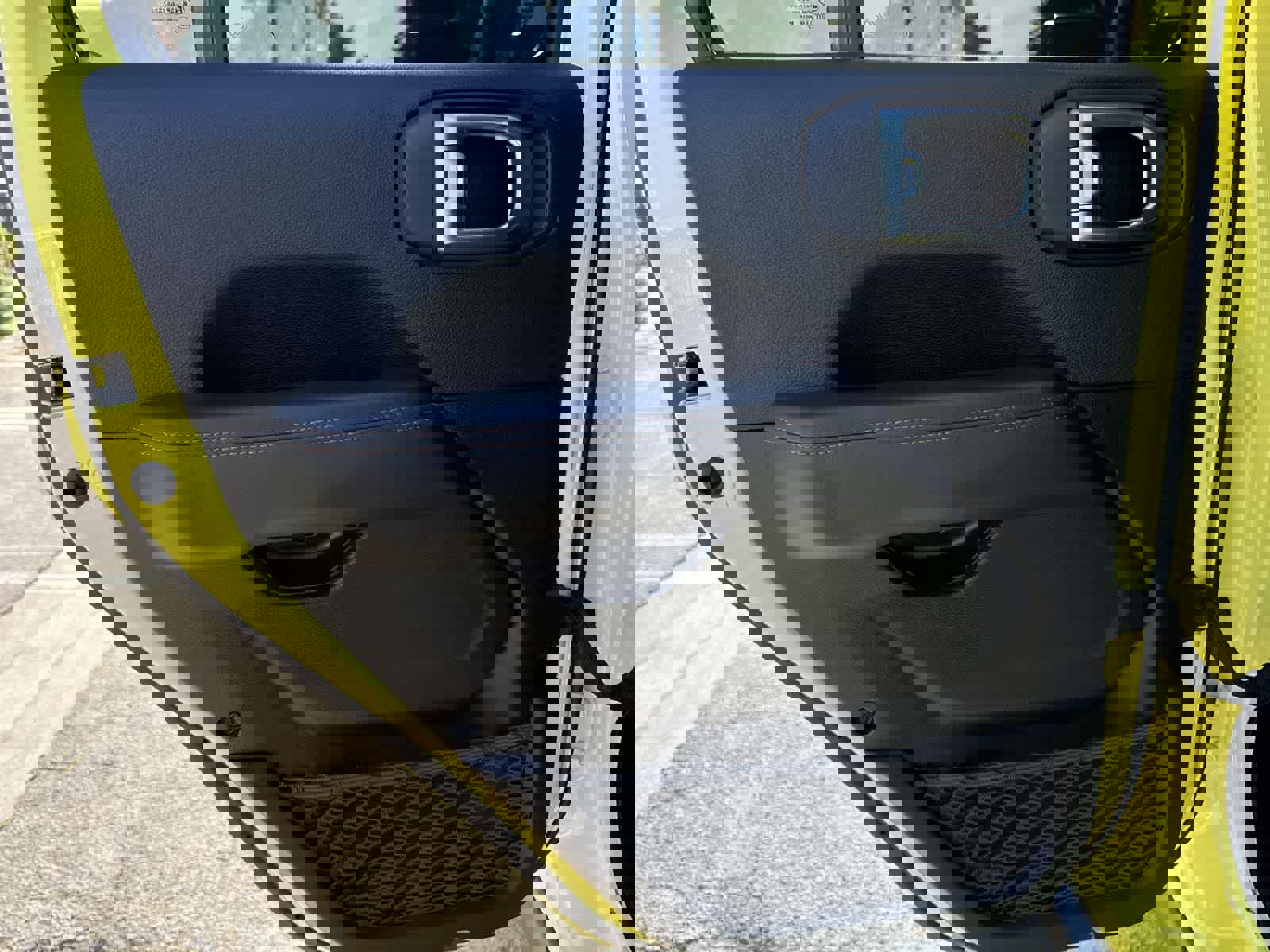 Used 2023 Jeep Gladiator Mojave w/ Cold Weather Group image 24