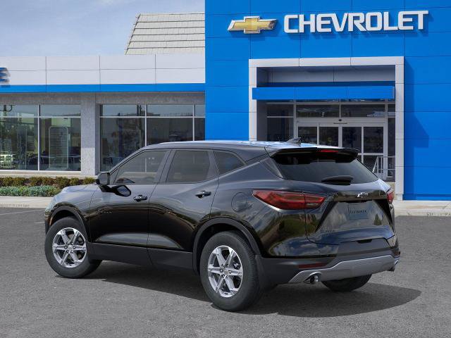 Used 2025 Chevrolet Blazer LT w/ Driver Confidence Package FWD image 3