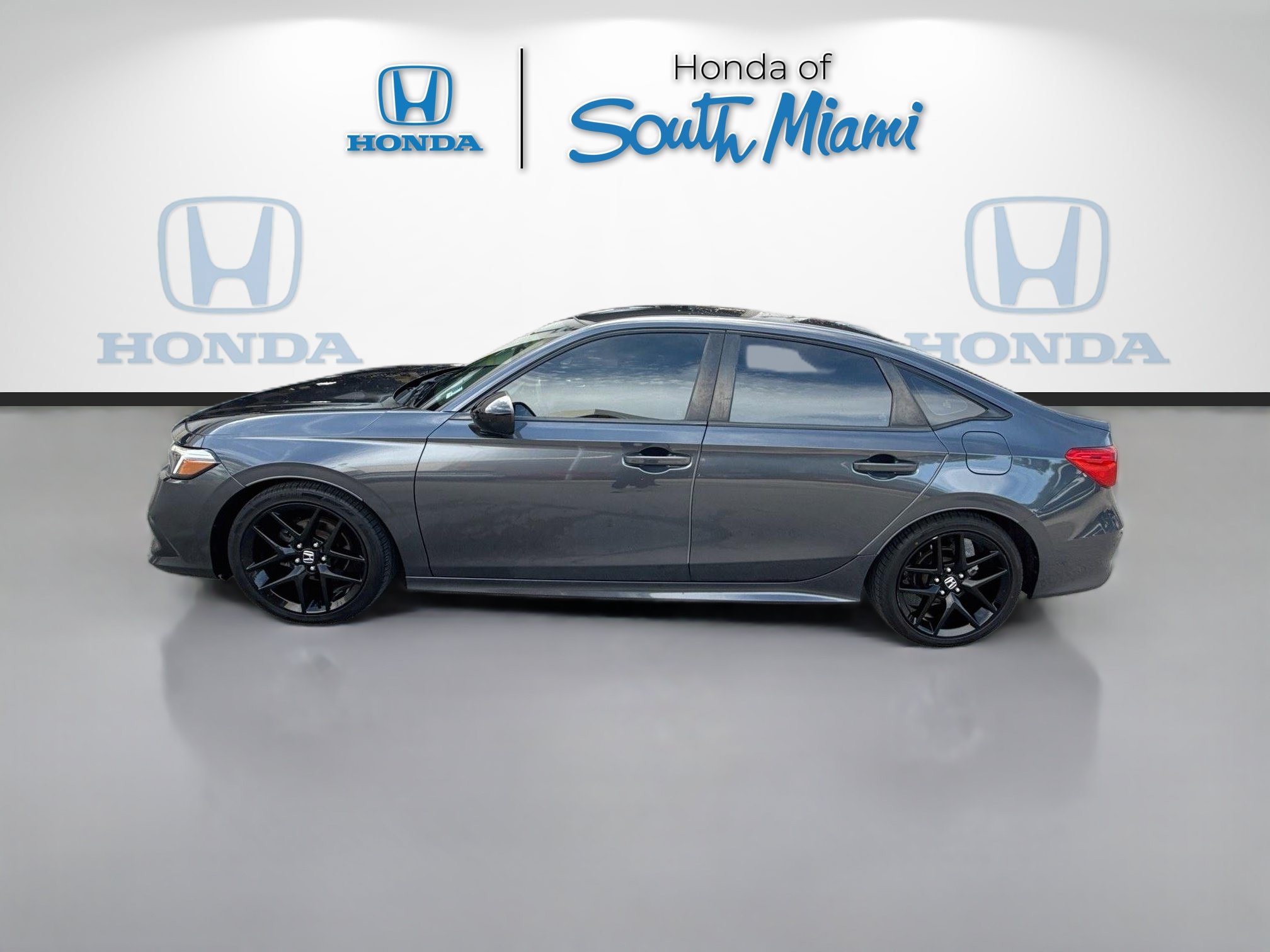 Used 2022 Honda Civic Sport image 4
