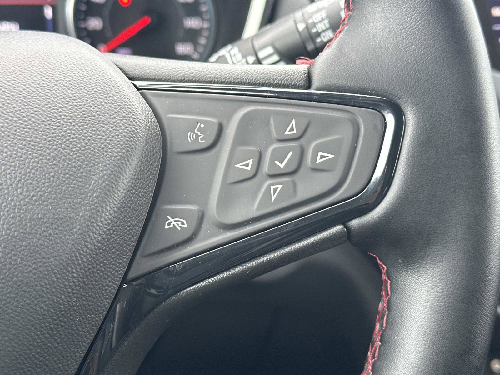 Certified 2024 Chevrolet Equinox RS image 22