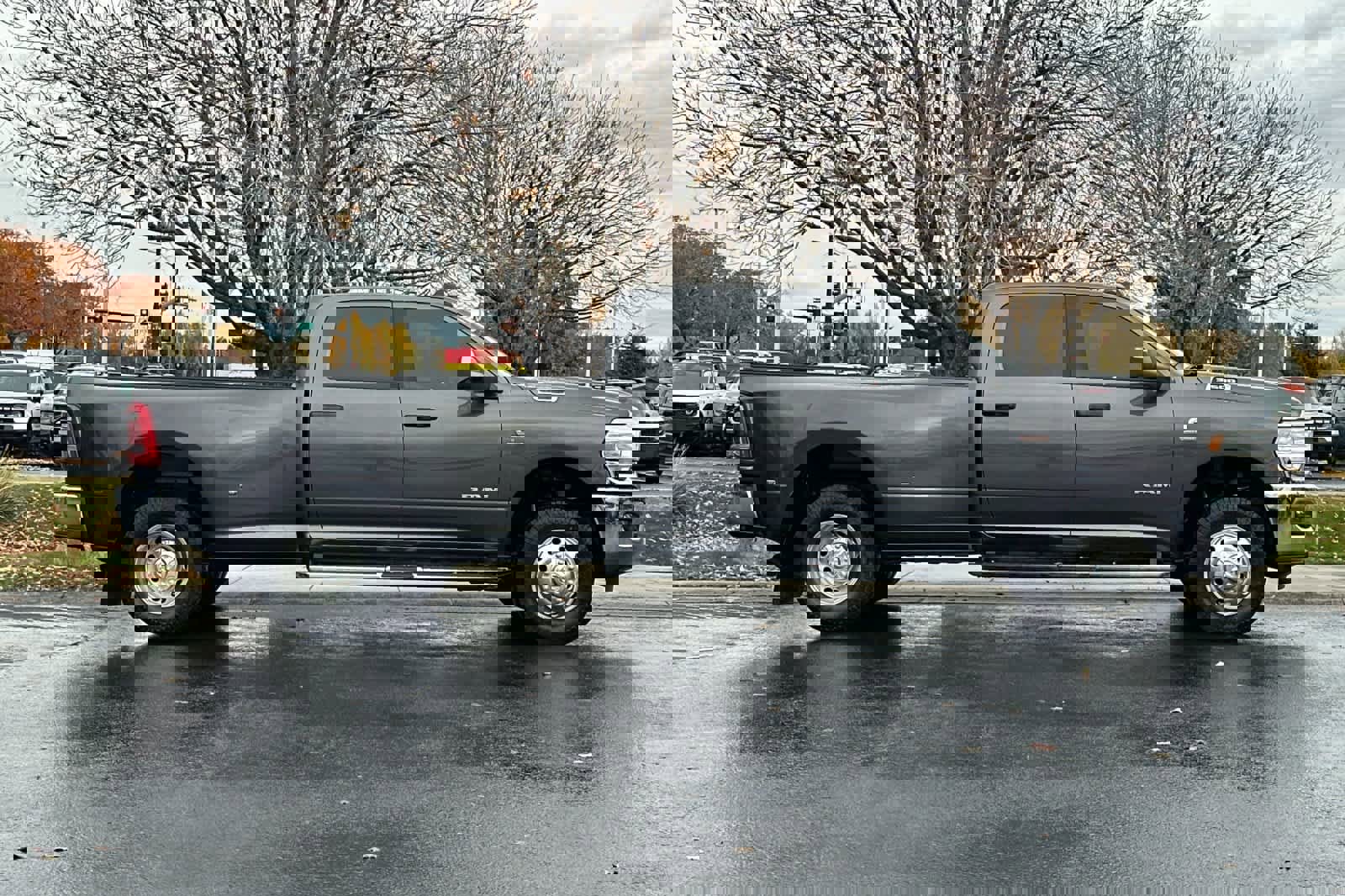 Used 2022 RAM 3500 Big Horn w/ Level C Equiment Group image 8