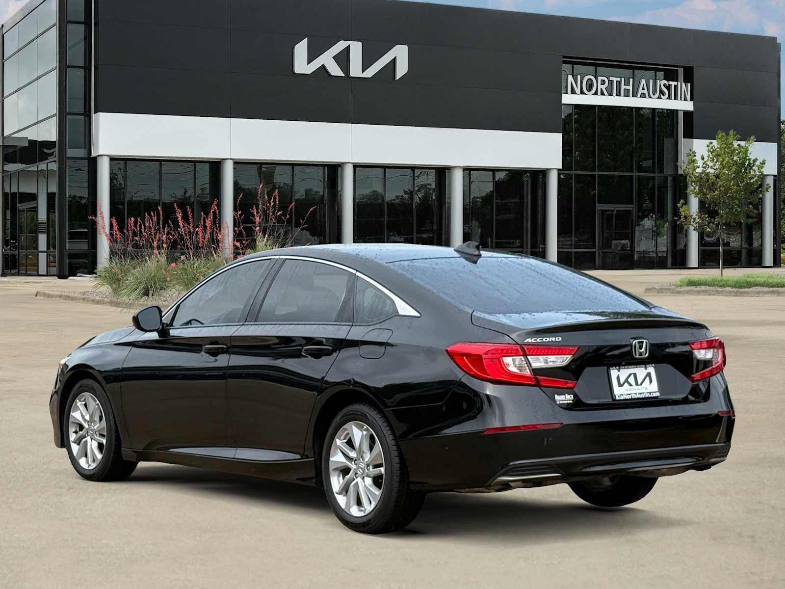 Used 2020 Honda Accord LX image 5