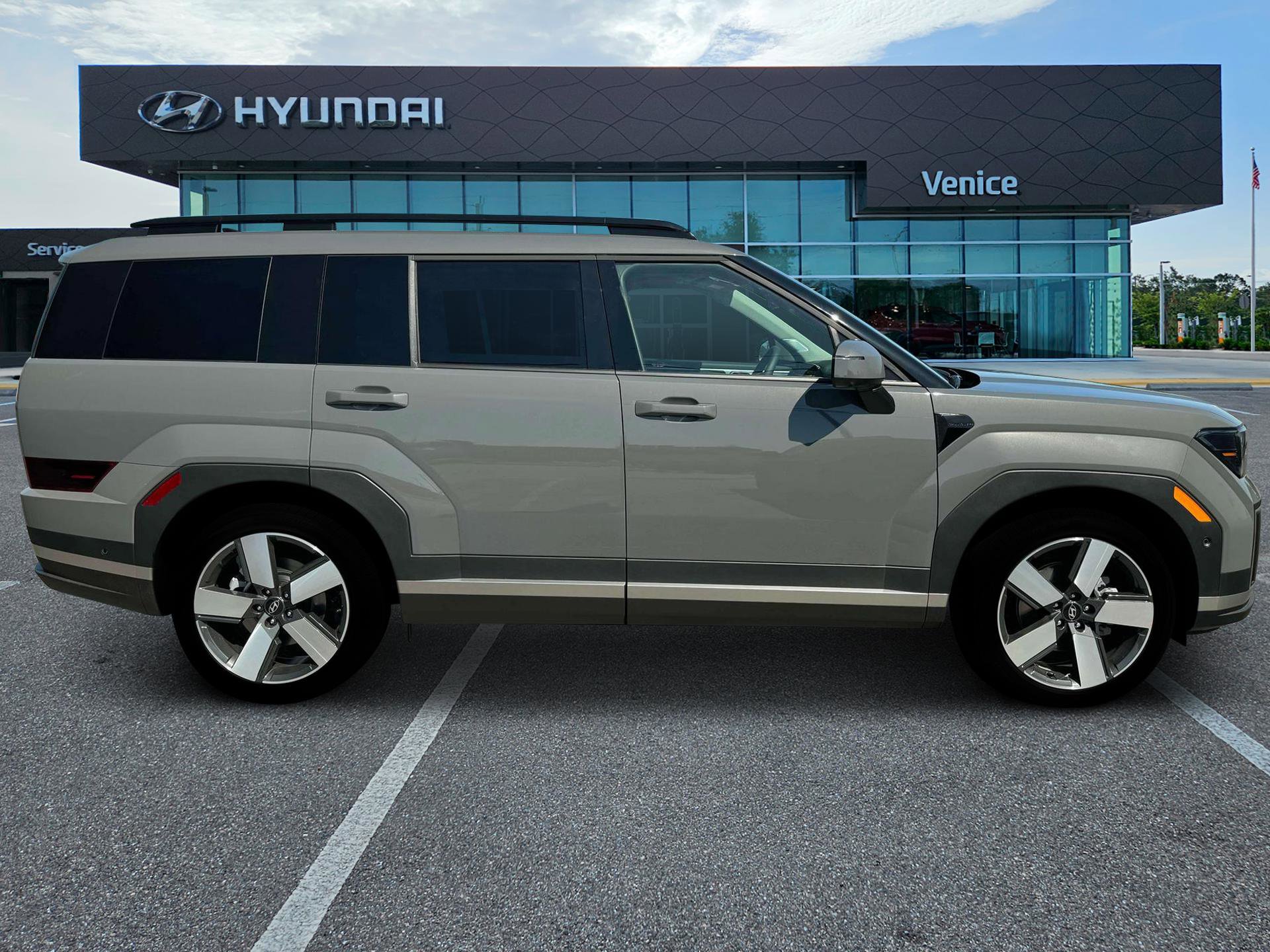 New 2026 Hyundai Santa Fe Limited FWD image 9