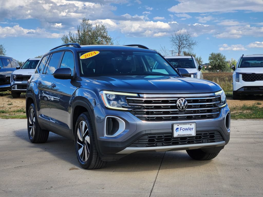 Used 2024 Volkswagen Atlas SE AWD/4WD image 3