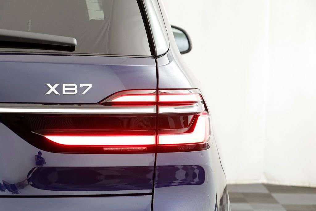 New 2026 BMW ALPINA XB7 image 21