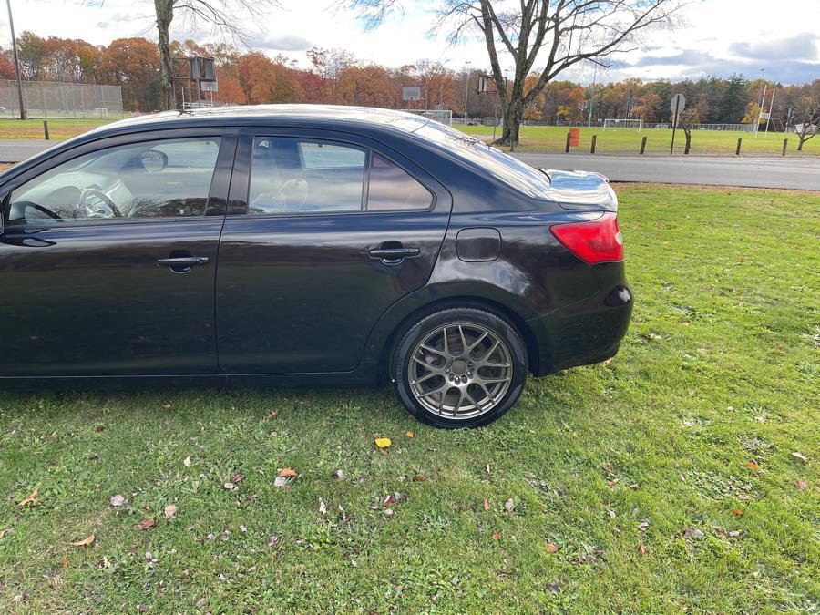 Used 2010 Suzuki Kizashi GTS FWD image 39