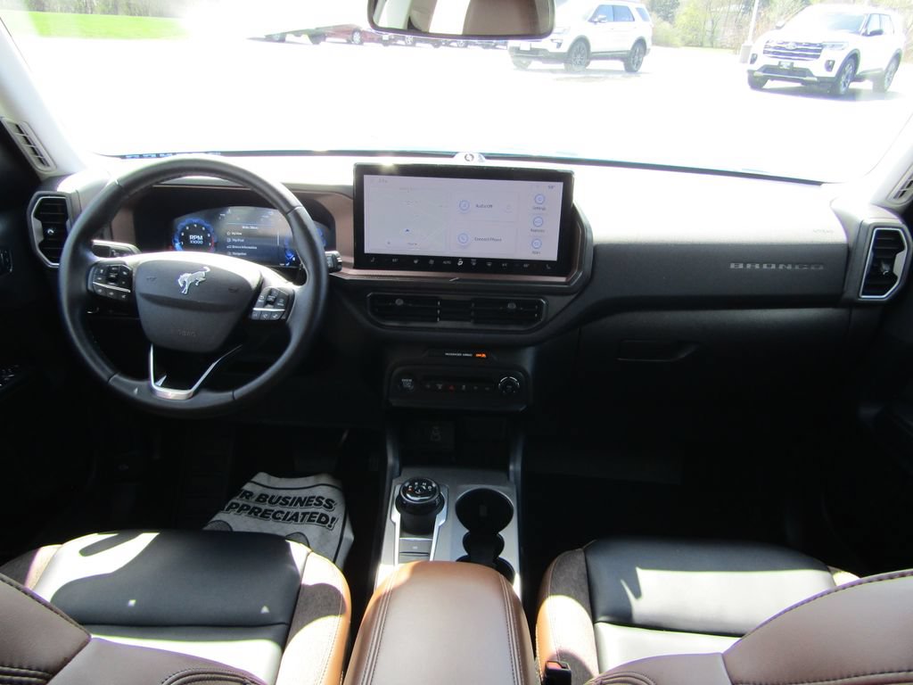 Used 2025 Ford Bronco Sport Outer Banks w/ Outer Banks Tech Package+ AWD/4WD image 14