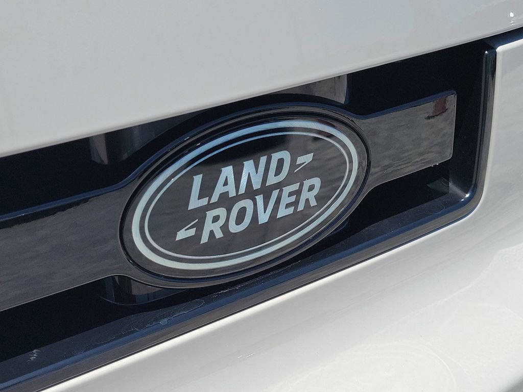 New 2026 Land Rover Defender 110 X-Dynamic SE AWD/4WD image 10