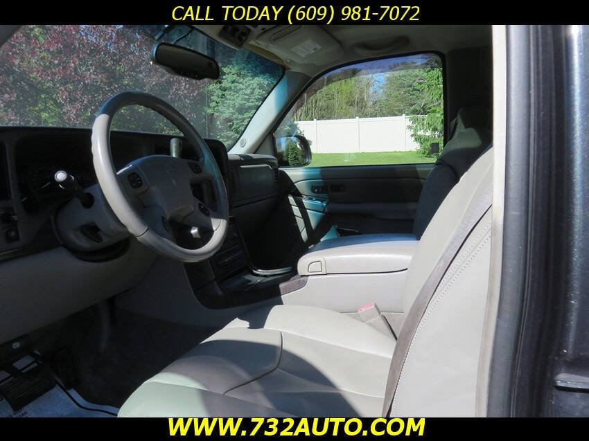 Used 2003 GMC Yukon XL Denali AWD/4WD image 24