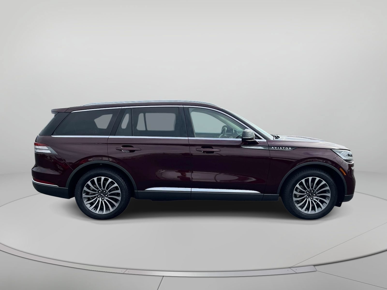 Used 2022 Lincoln Aviator Reserve w/ Elements Package Plus AWD/4WD image 2