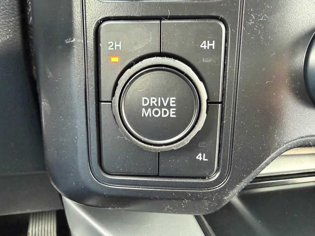 New 2026 Ford F350 Lariat image 18