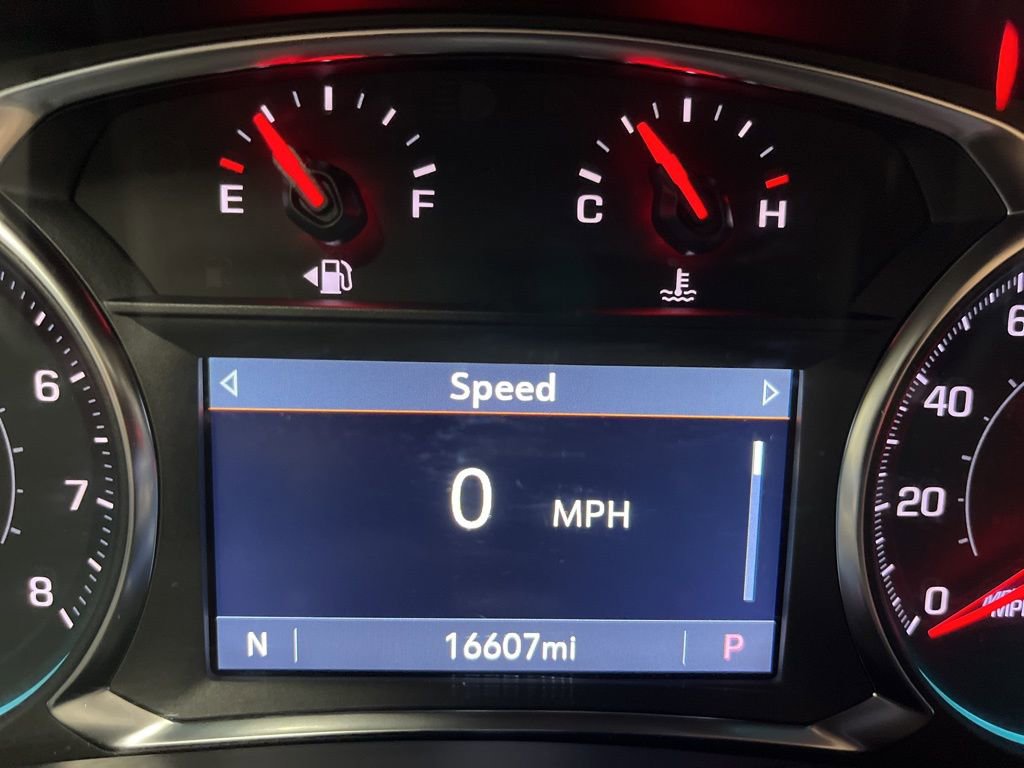 Used 2024 Chevrolet Equinox RS w/ RS Leather Package image 23