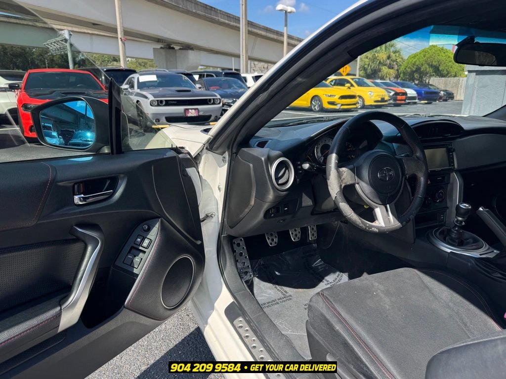 Used 2015 Scion FR-S RWD image 19