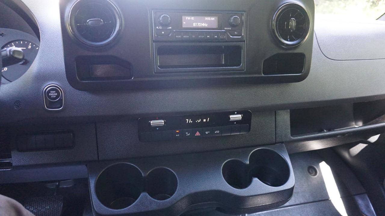 Used 2022 Mercedes-Benz Sprinter 2500 image 16