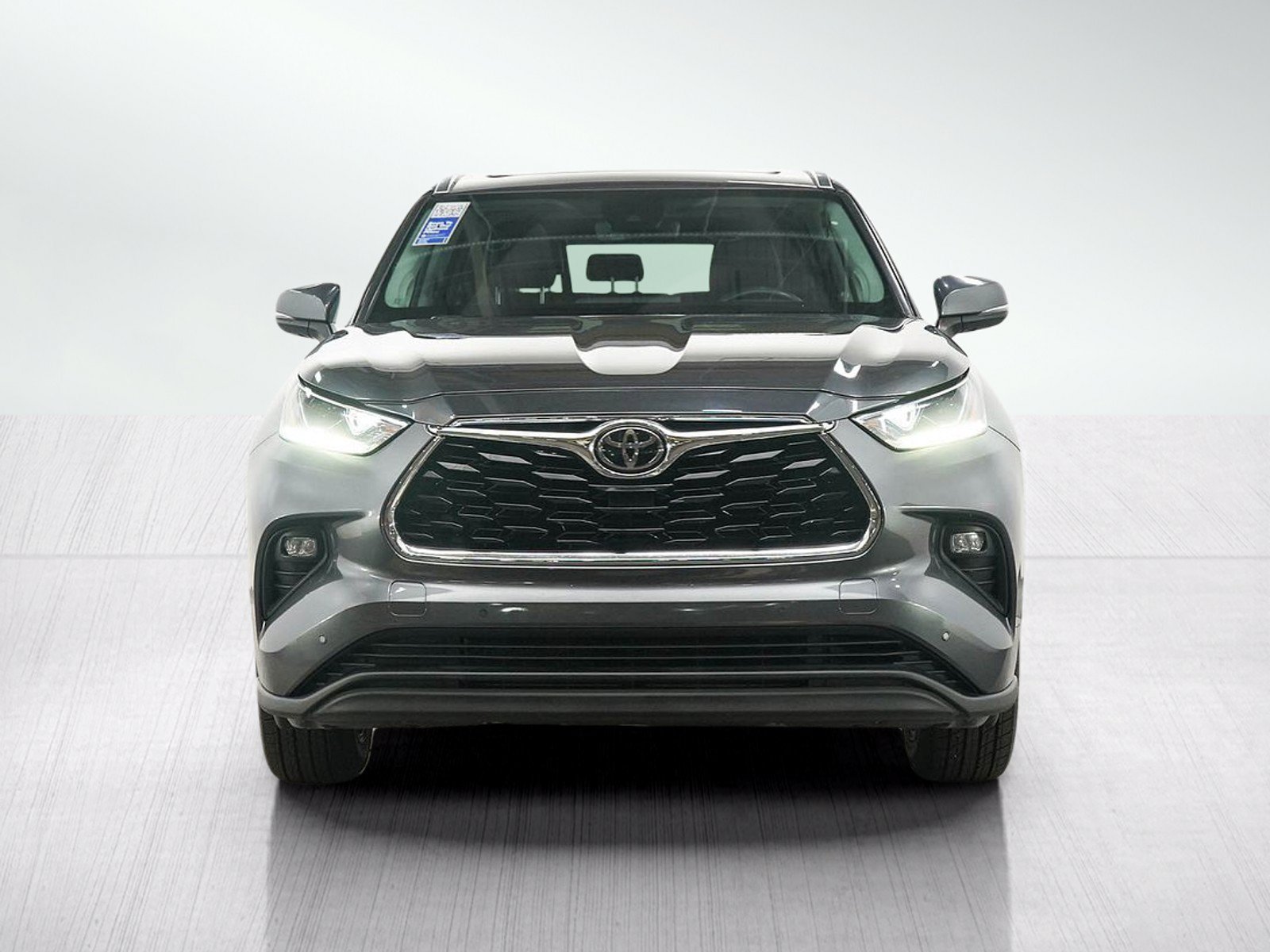 Used 2021 Toyota Highlander Limited AWD/4WD image 8