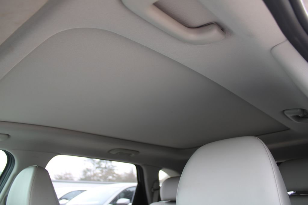 Certified 2025 Kia Sorento S w/ Panoramic Sunroof Package image 58