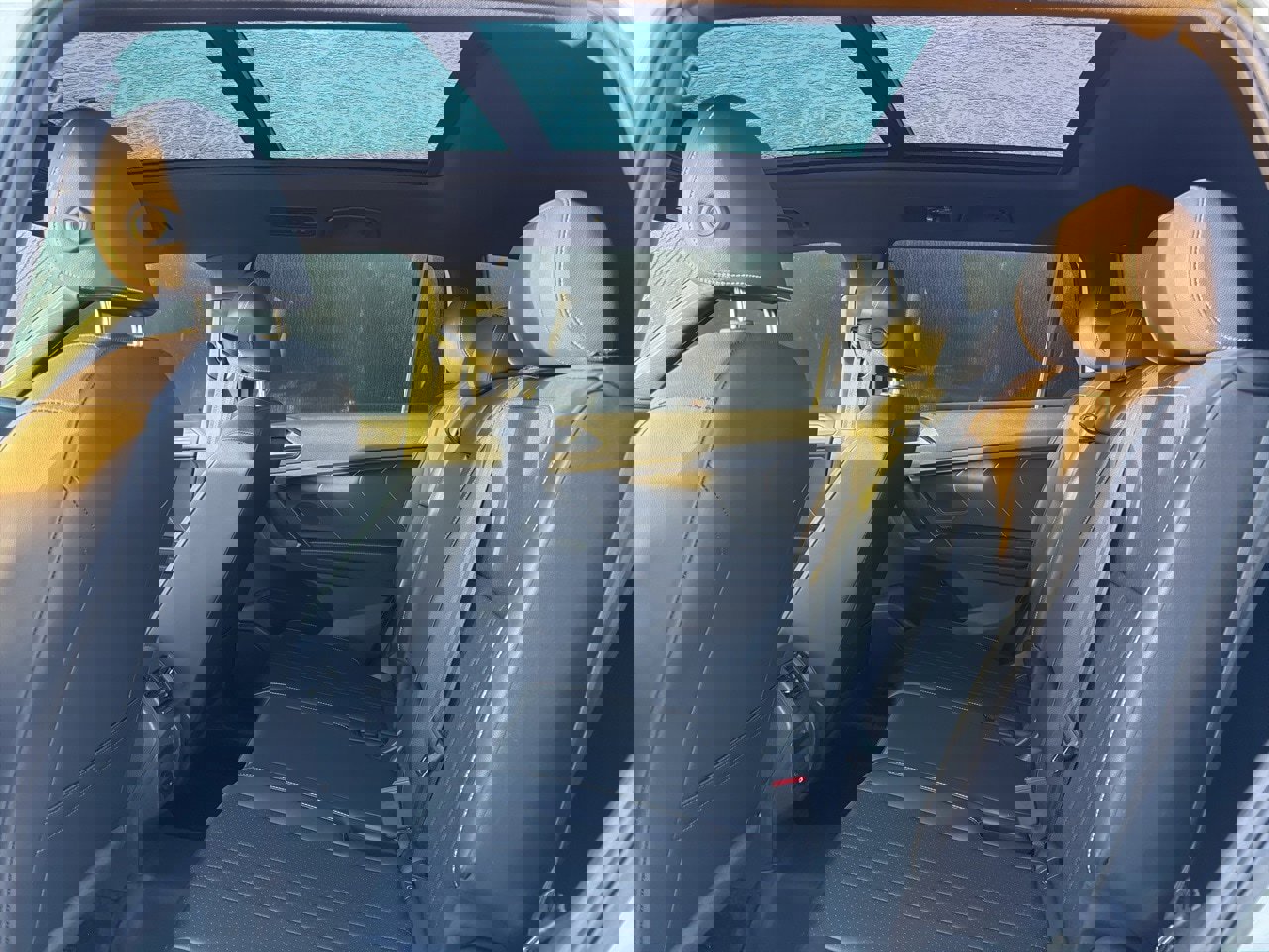 Used 2022 Volkswagen Tiguan SE R-Line image 10