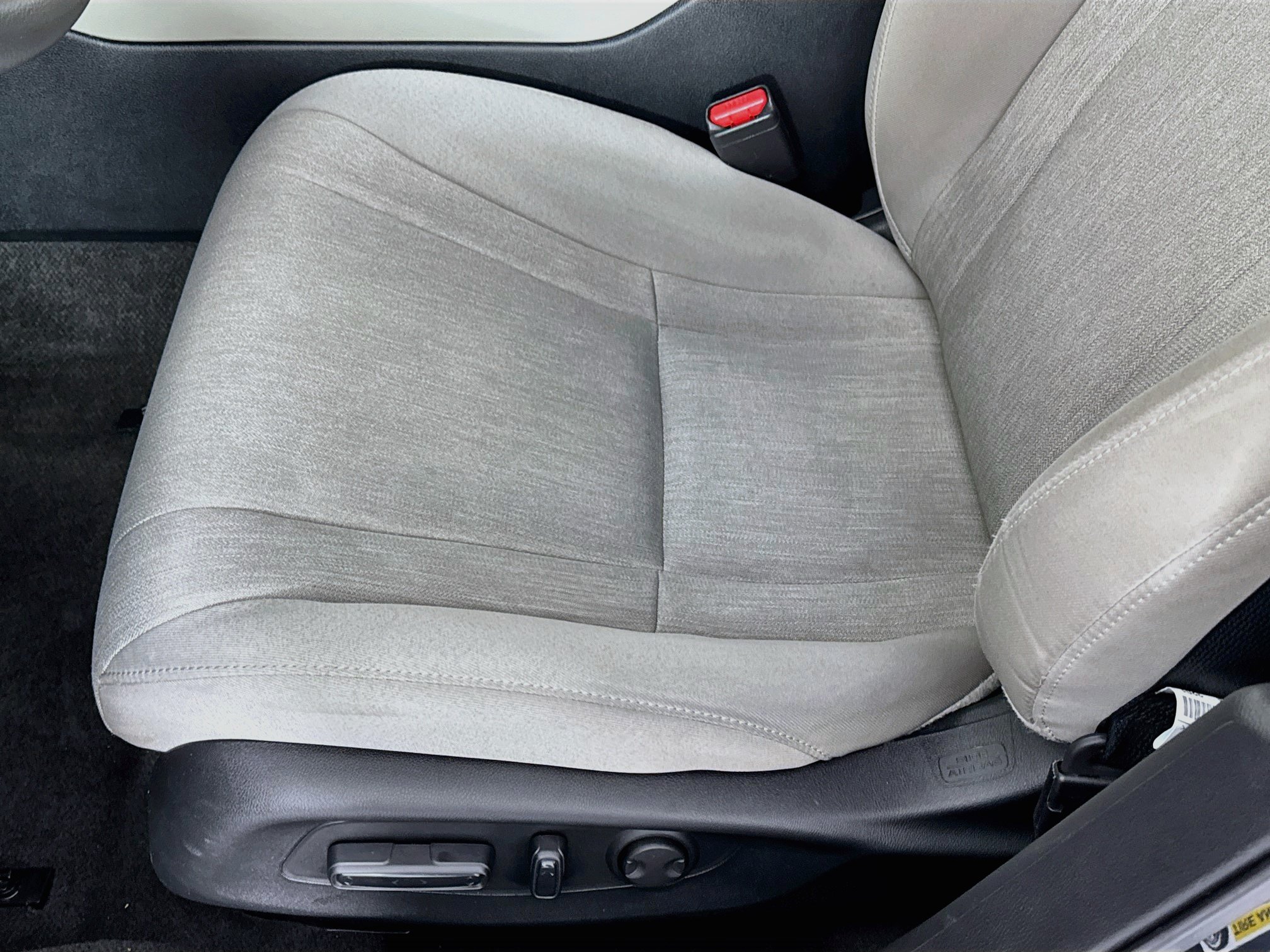 Certified 2023 Honda Accord EX image 18