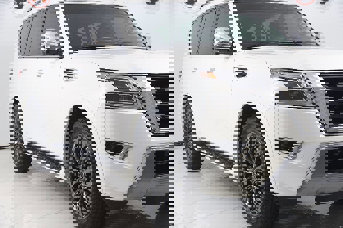 Used 2024 Nissan Armada Platinum w/ Captain's Chairs Package image 44