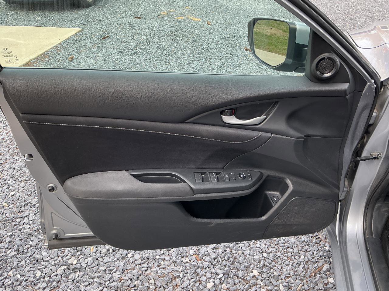 Used 2019 Honda Insight EX image 9